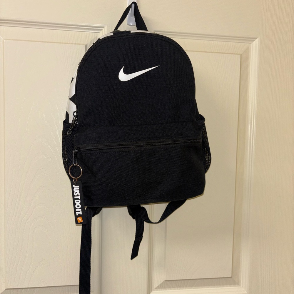 Nike Black Mini Backpack - Lightweight Everyday C… - image 2